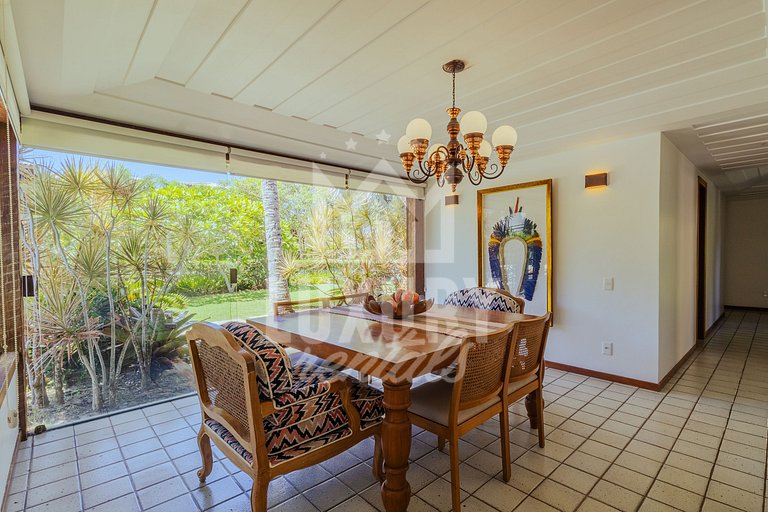 Casa de Luxo Seis Suítes na Ferradurinha