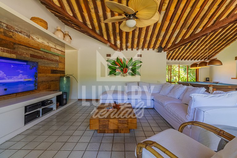 Casa de Luxo Seis Suítes na Ferradurinha