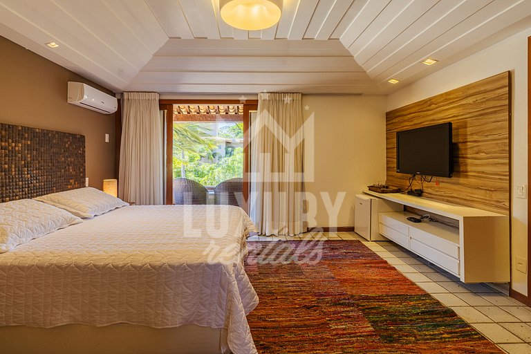 Casa de Luxo Seis Suítes na Ferradurinha