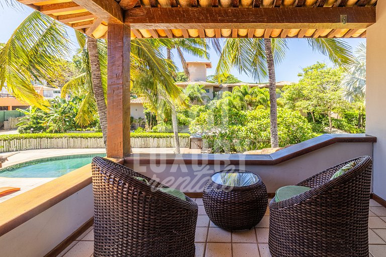 Casa de Luxo Seis Suítes na Ferradurinha