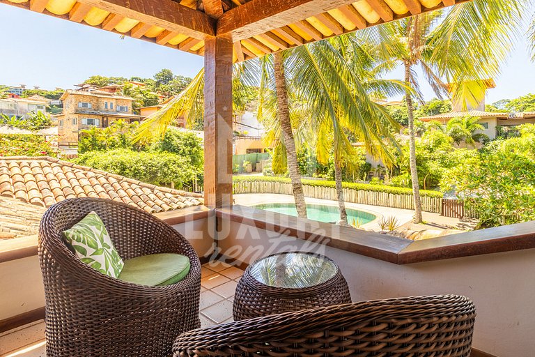 Casa de Luxo Seis Suítes na Ferradurinha