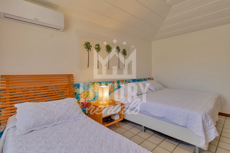 Casa de Luxo Seis Suítes na Ferradurinha