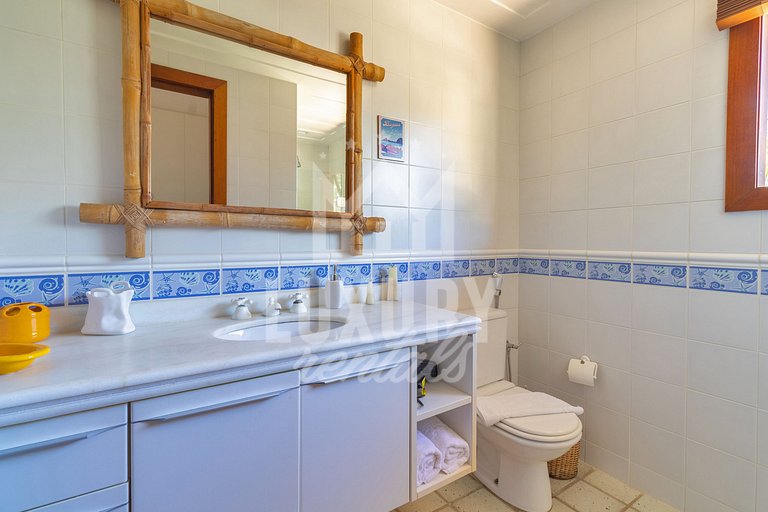 Casa de Luxo Seis Suítes na Ferradurinha