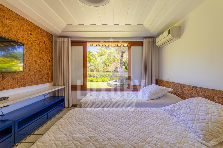 Casa de Luxo Seis Suítes na Ferradurinha