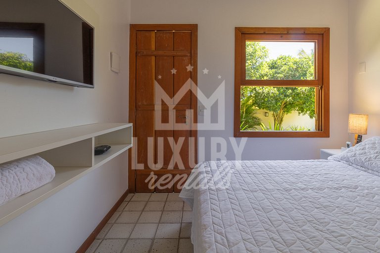 Casa de Luxo Seis Suítes na Ferradurinha