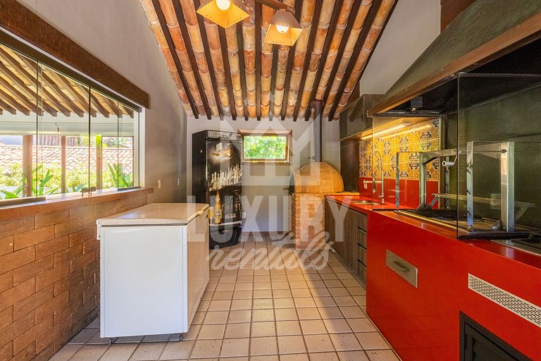 Casa de Luxo Seis Suítes na Ferradurinha