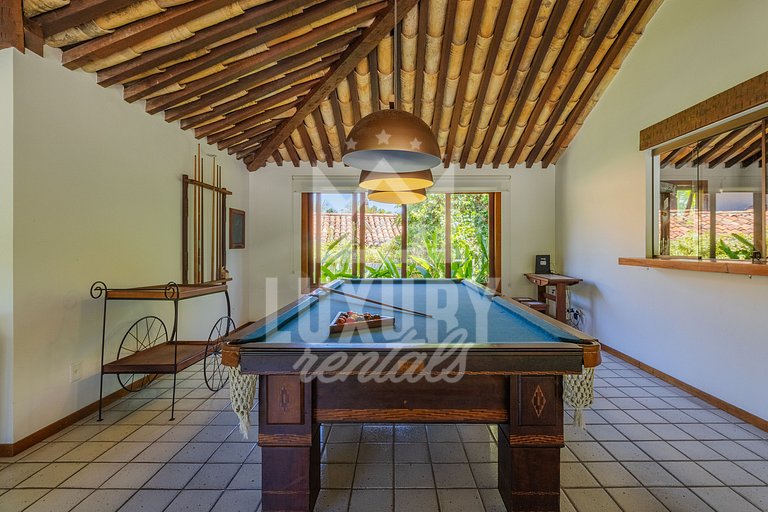 Casa de Luxo Seis Suítes na Ferradurinha