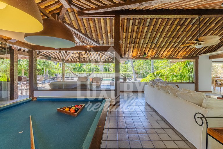 Casa de Luxo Seis Suítes na Ferradurinha