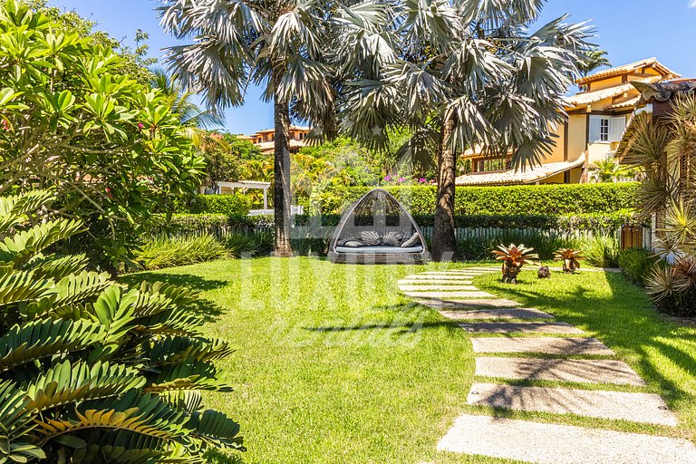 Casa de Luxo Seis Suítes na Ferradurinha
