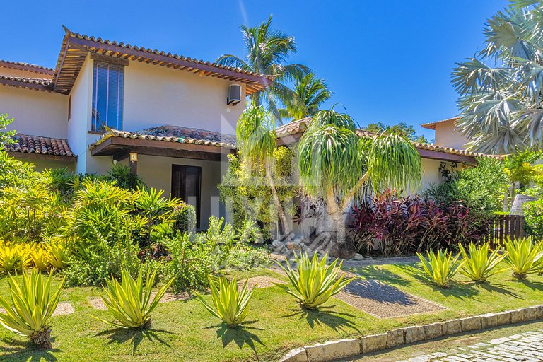 Casa de Luxo Seis Suítes na Ferradurinha
