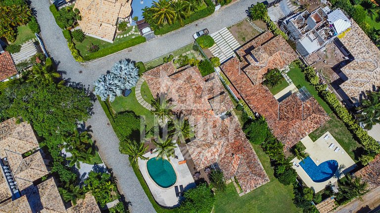 Casa de Luxo Seis Suítes na Ferradurinha