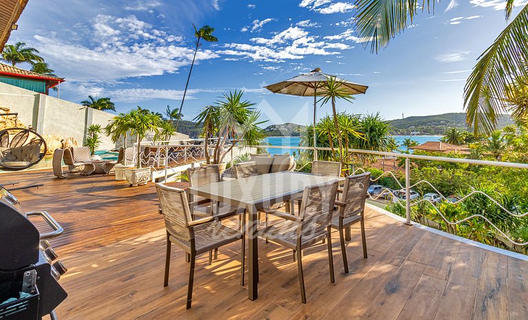 Mansão frente Praia Ferradura por Luxury Rentals