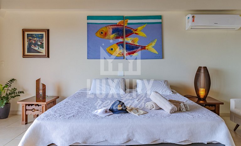 Mansão frente Praia Ferradura por Luxury Rentals