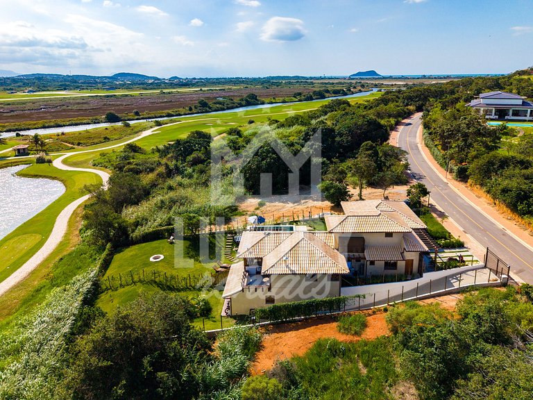 Villa Golf | 5 Suítes, Piscina Aquecida e Jacuzzi