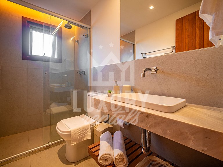 Villa Golf | 5 Suítes, Piscina Aquecida e Jacuzzi