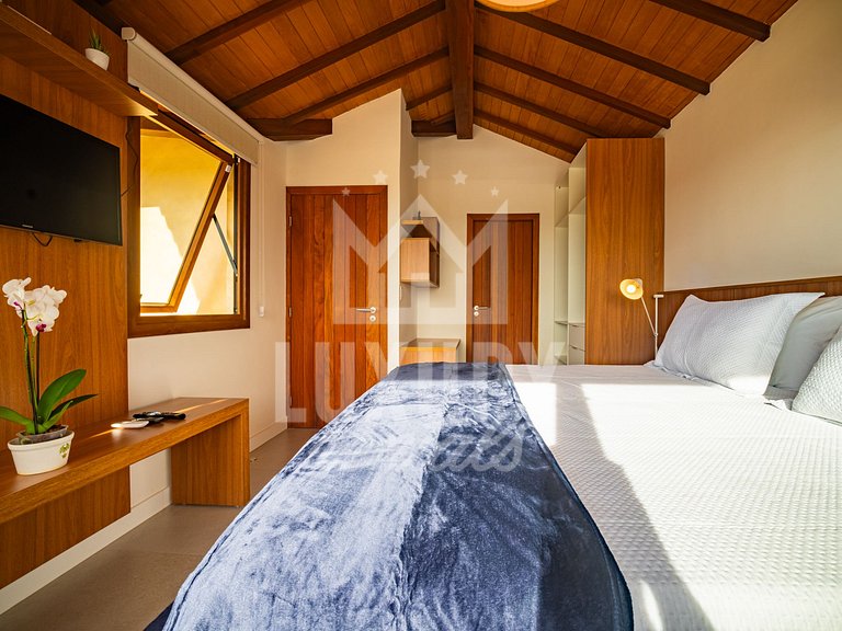 Villa Golf | 5 Suítes, Piscina Aquecida e Jacuzzi