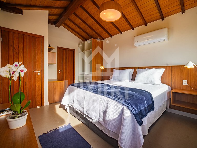 Villa Golf | 5 Suítes, Piscina Aquecida e Jacuzzi